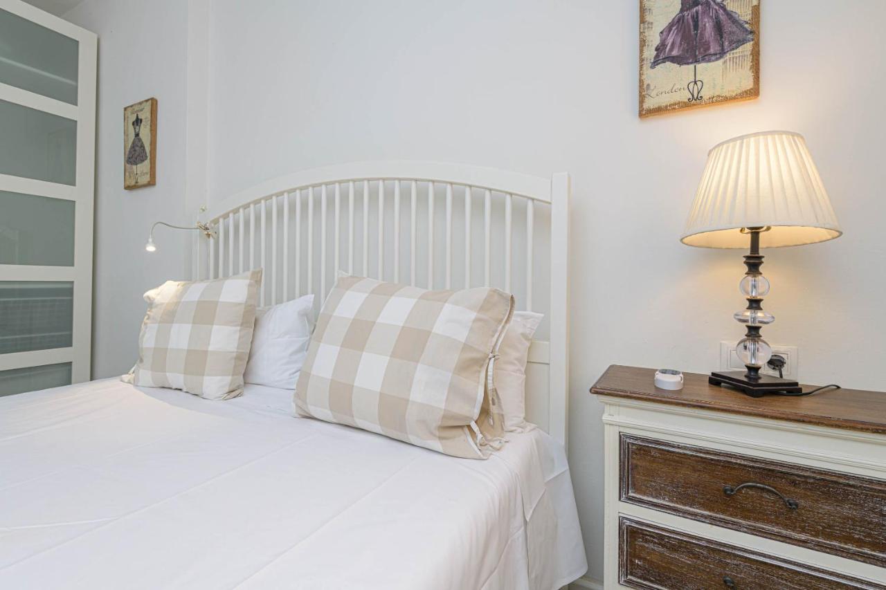 Wintowinrentals Genial Apartamento, Centrico Y Silencioso Málaga Dış mekan fotoğraf